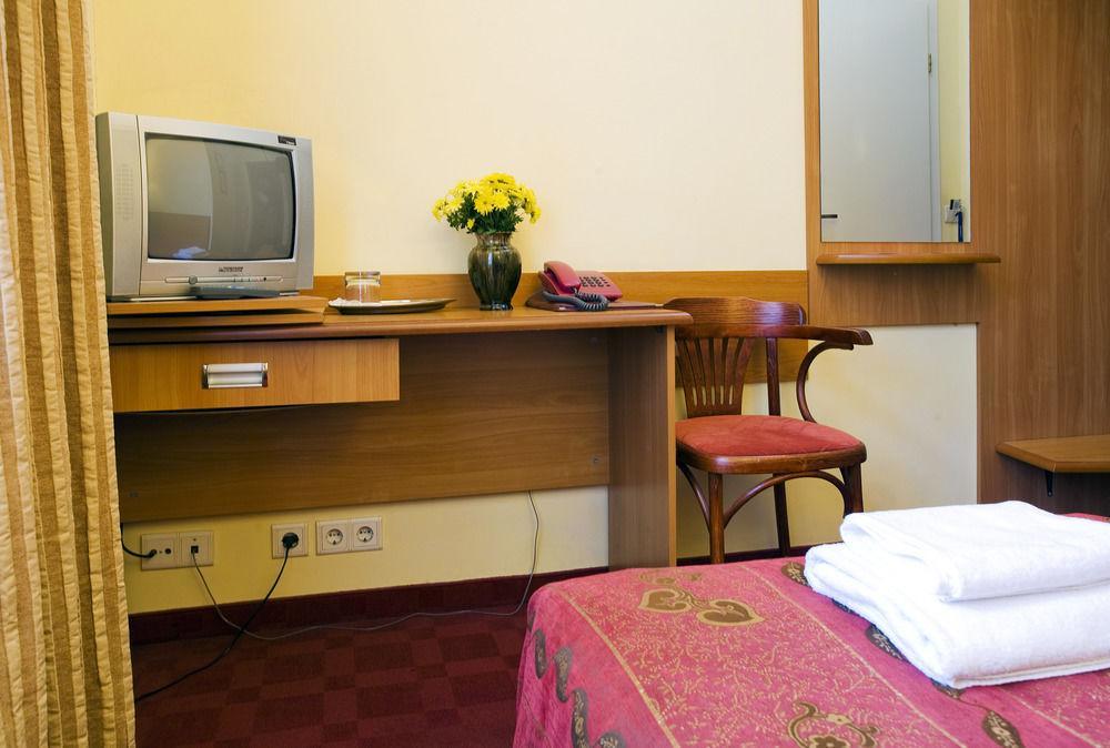 Irina Hotel Riga Kültér fotó