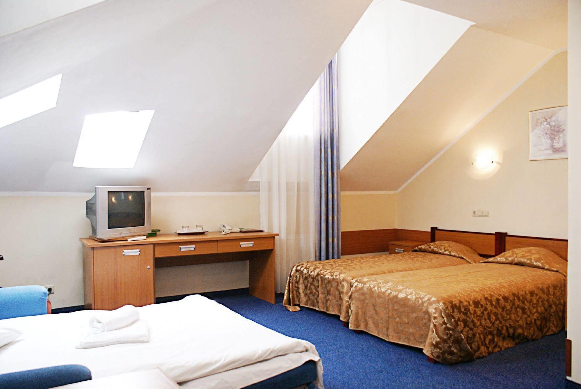 Irina Hotel Riga Kültér fotó